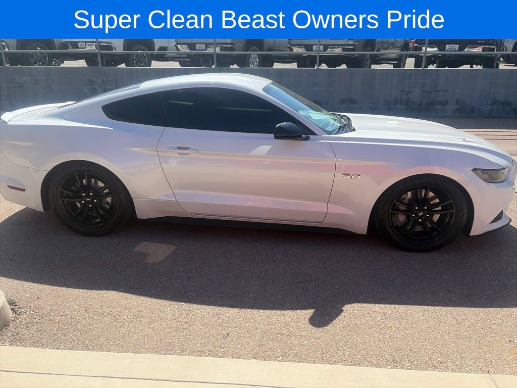 Used 2017 Ford Mustang GT RWD image 4