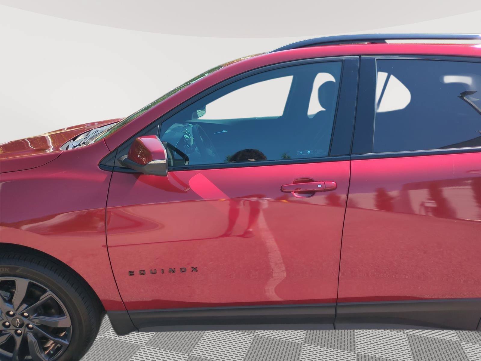Used 2024 Chevrolet Equinox RS w/ RS Leather Package FWD image 20