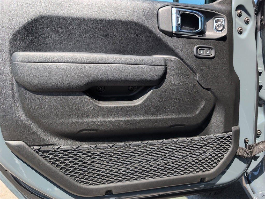 New 2025 Jeep Wrangler Sport S image 11