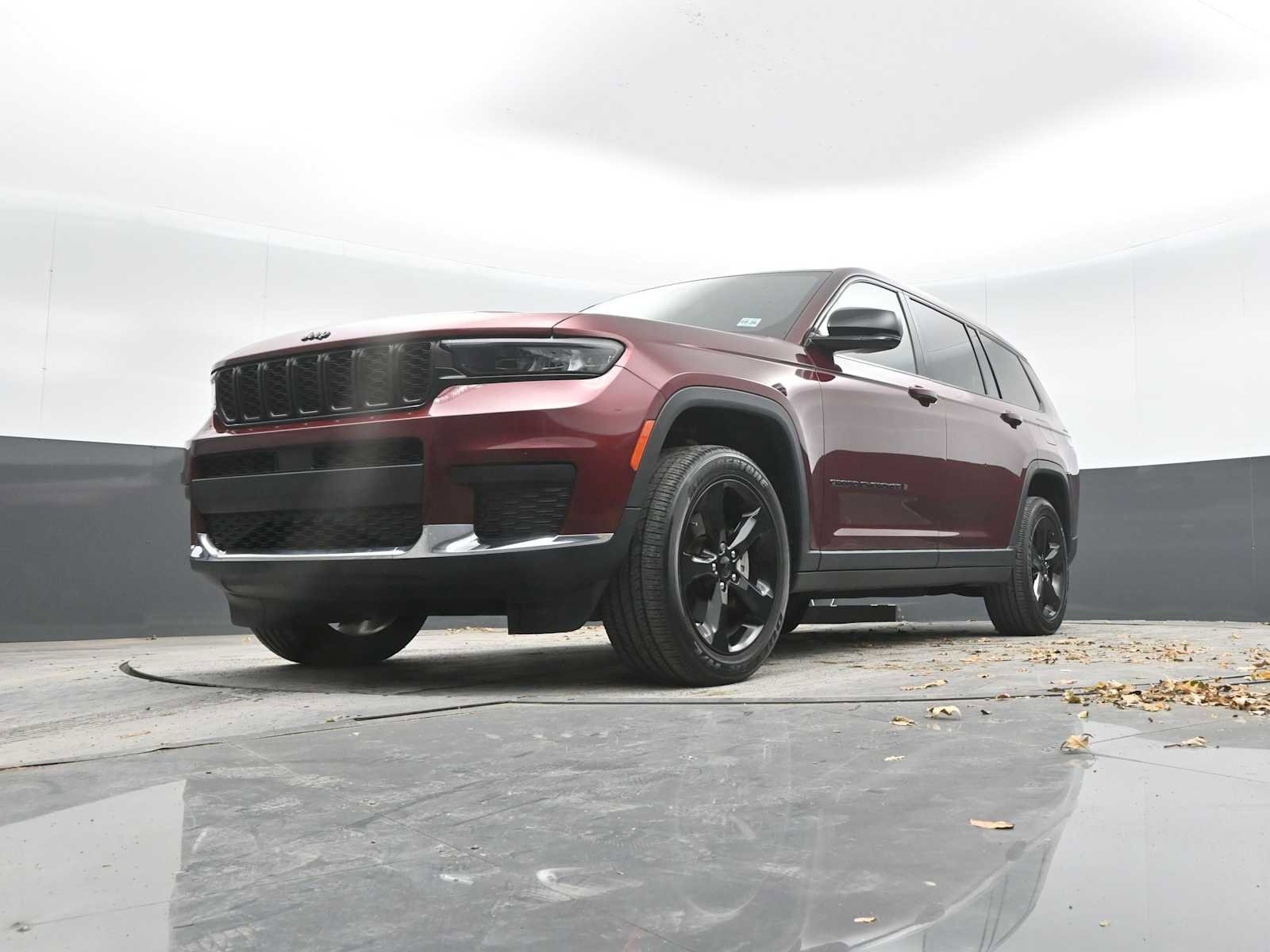 Used 2021 Jeep Grand Cherokee L Laredo image 36