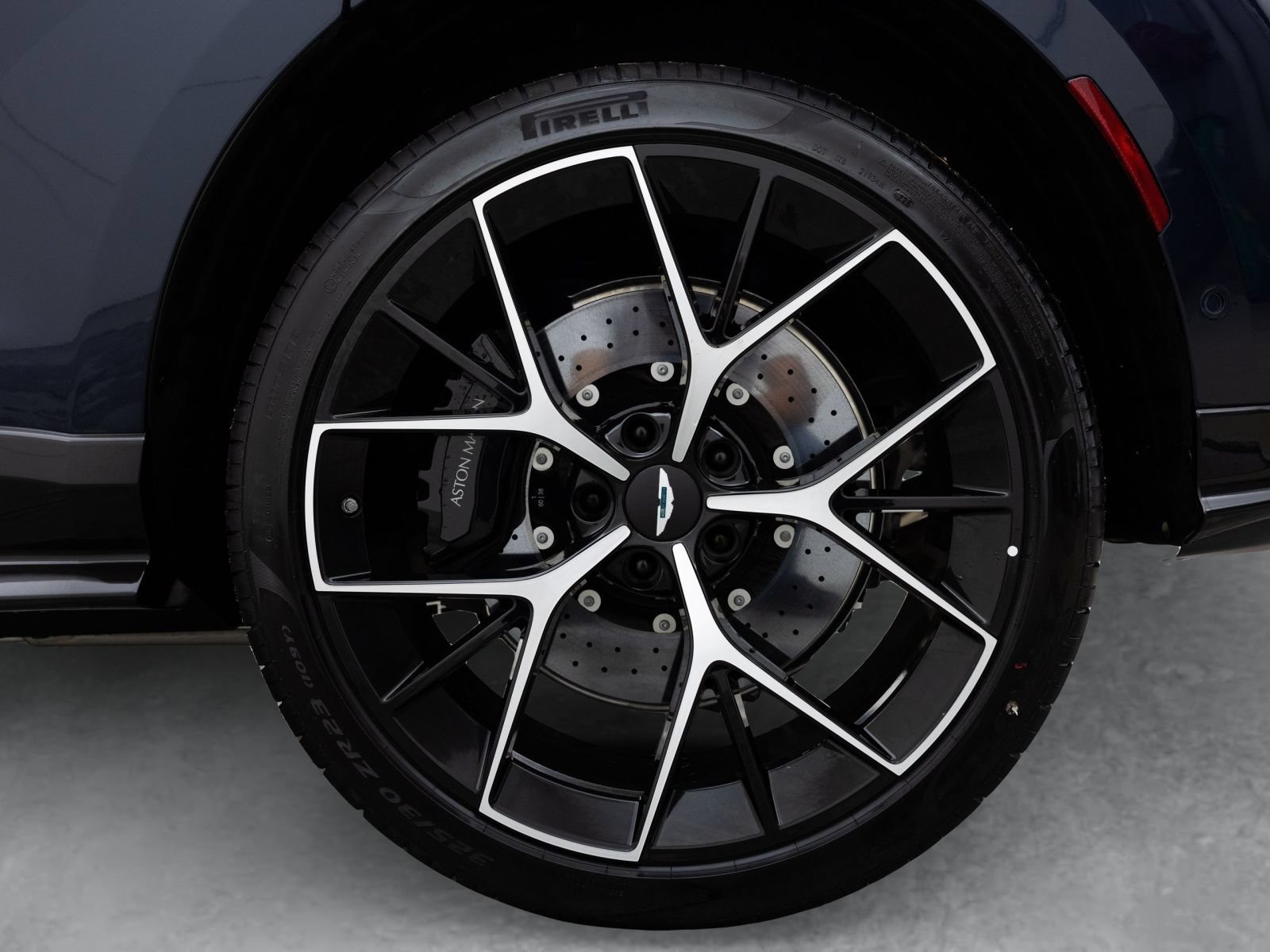 New 2026 Aston Martin DBX S AWD/4WD image 8
