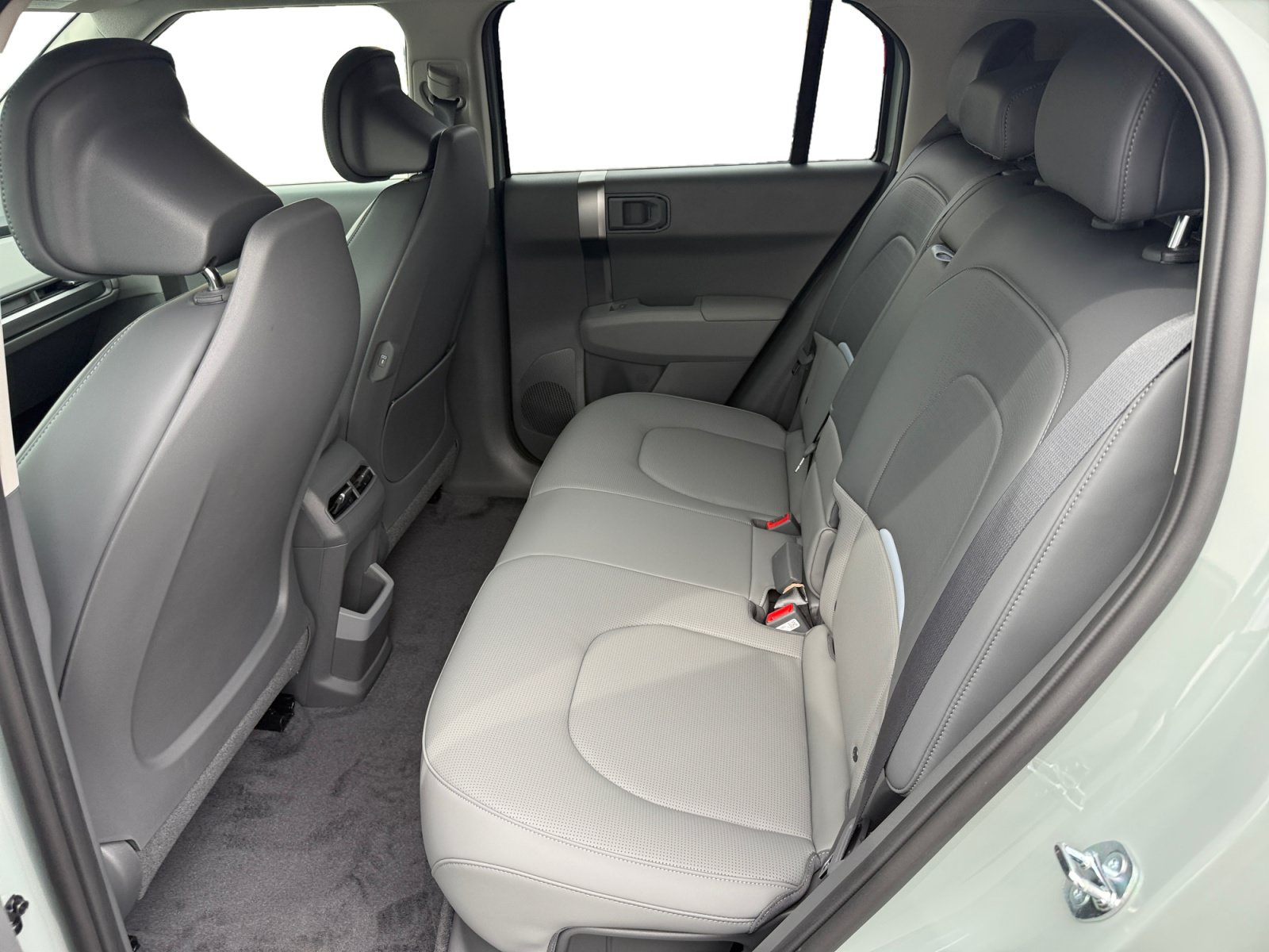 New 2027 Kia EV3 Wind FWD image 16