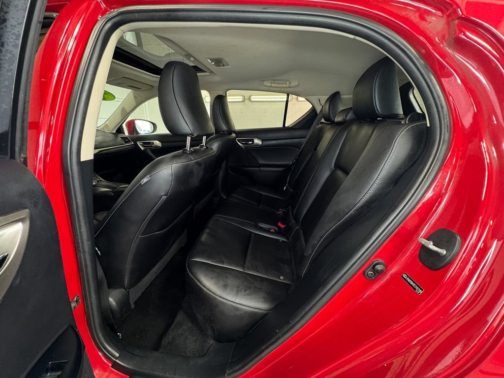 Used 2014 Lexus CT 200h FWD image 21