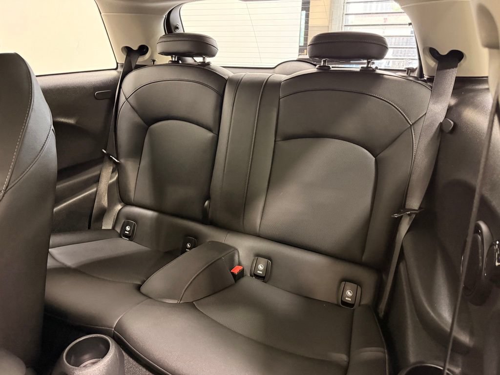 Used 2024 MINI Cooper SE FWD image 19