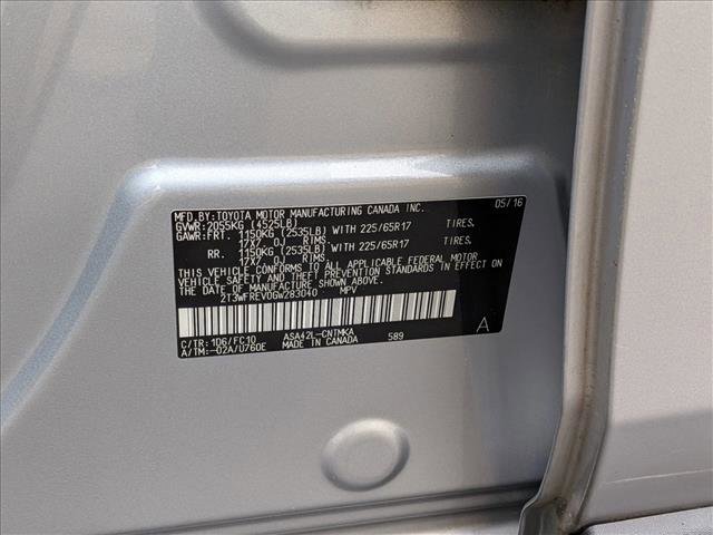 Used 2016 Toyota RAV4 XLE image 24