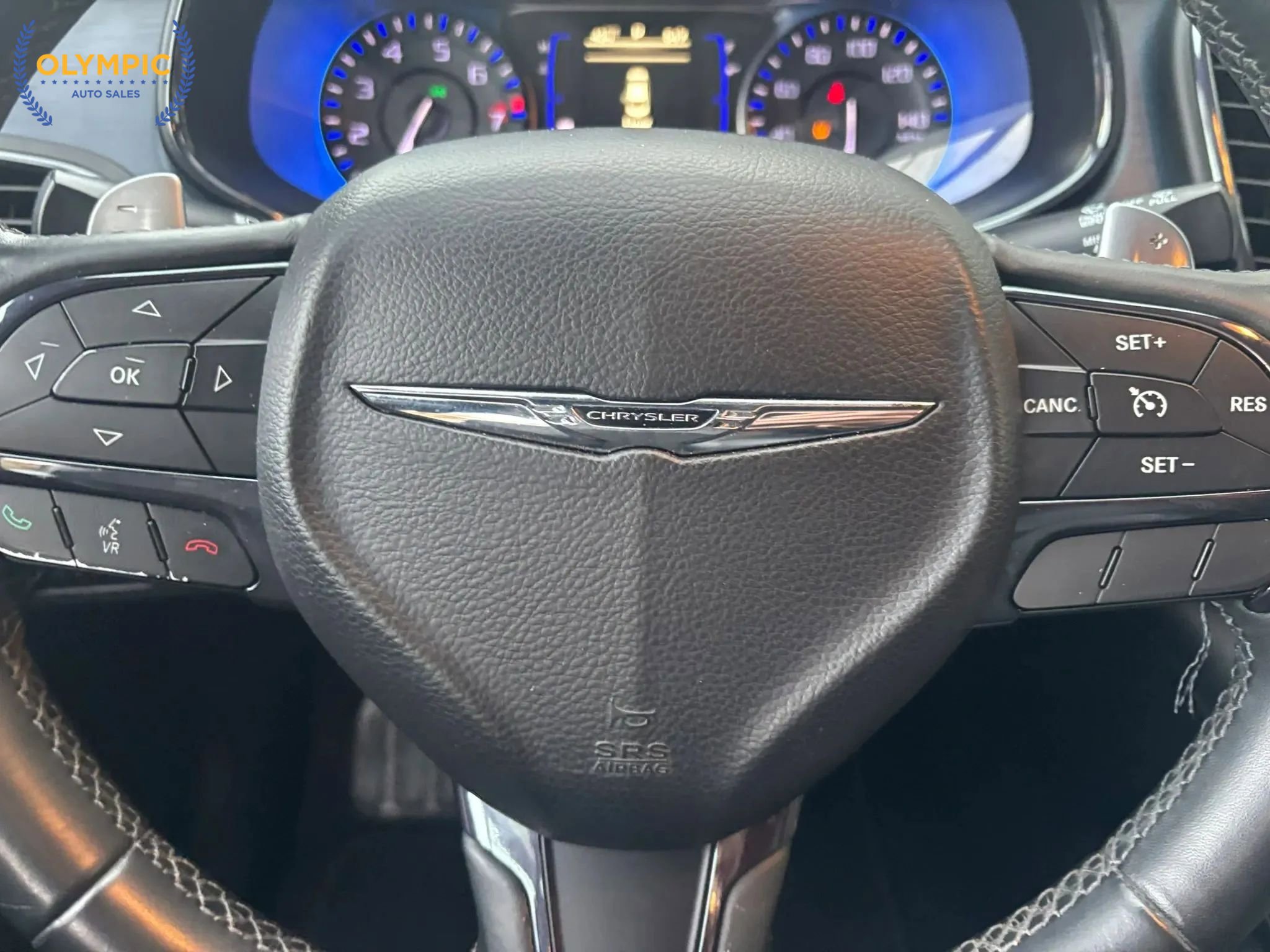 Used 2015 Chrysler 200 S FWD image 24