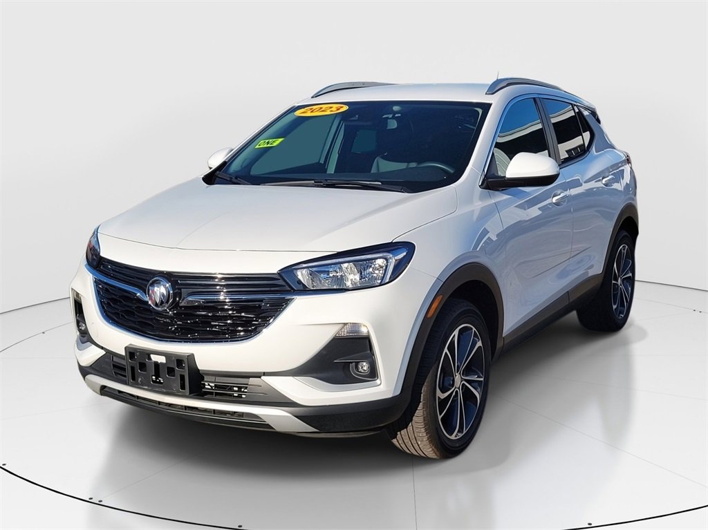 Used 2023 Buick Encore GX Select image 2
