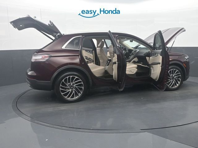 Used 2020 Lincoln Nautilus Reserve AWD/4WD image 40