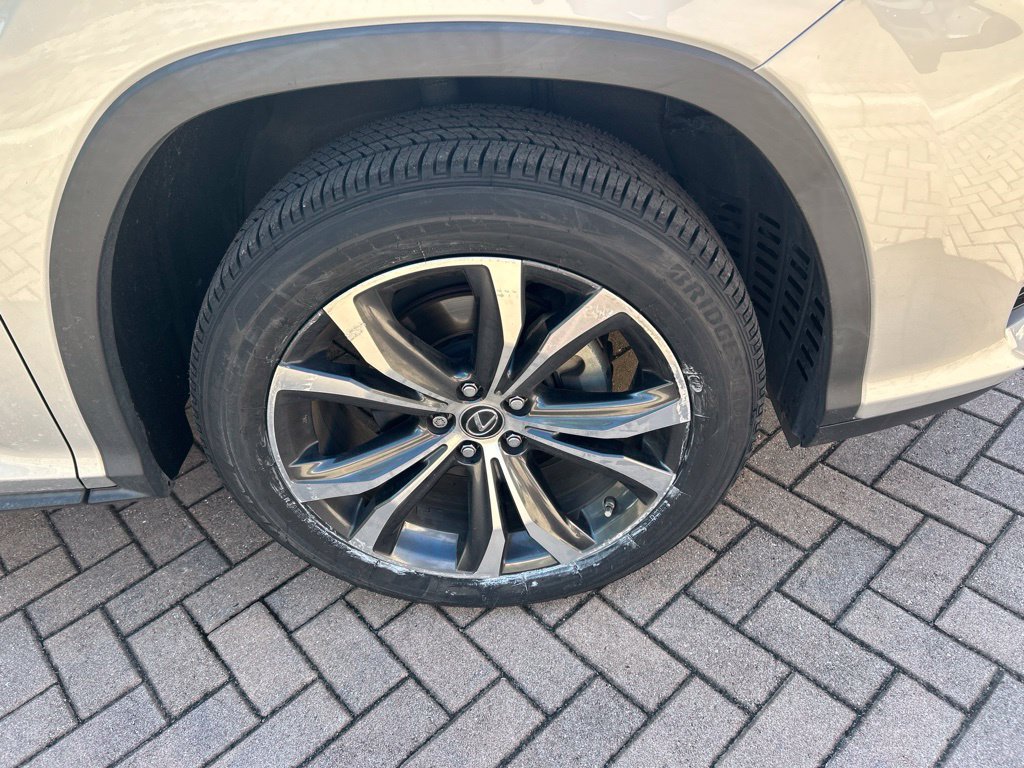 Used 2018 Lexus RX 350L FWD image 9