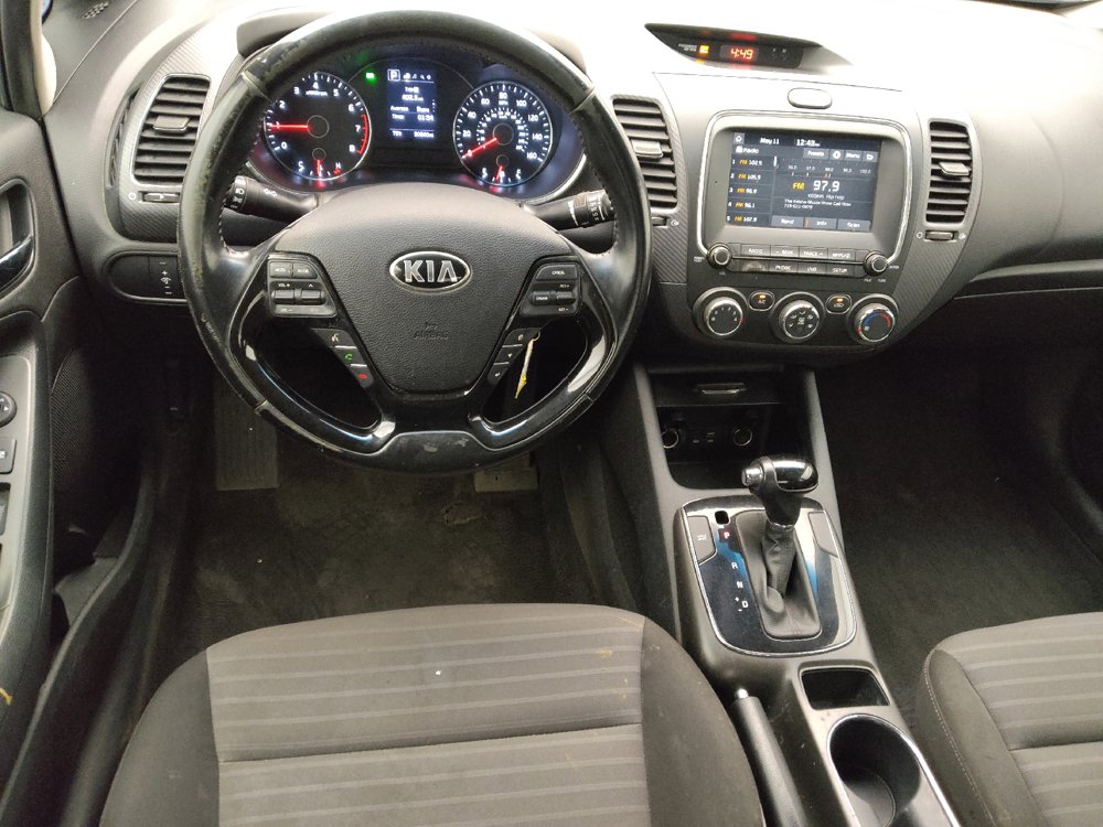 Used 2017 Kia Forte S FWD image 22