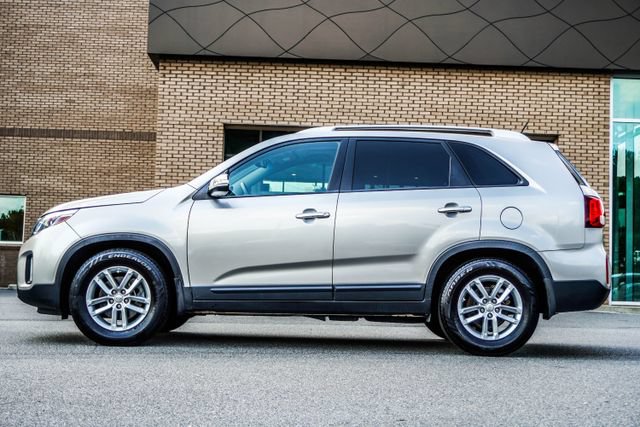 Used 2014 Kia Sorento LX FWD image 9