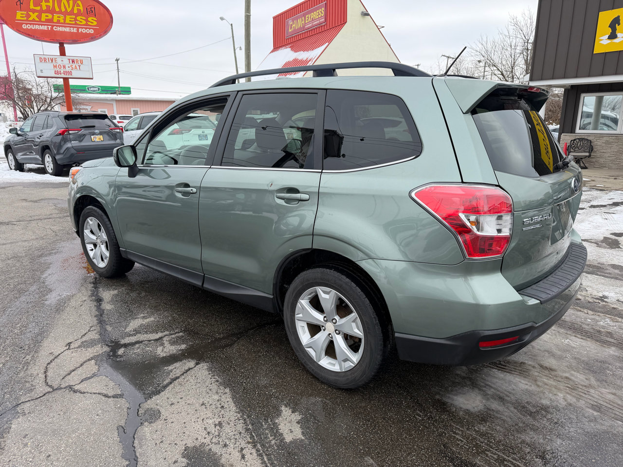 Used 2014 Subaru Forester 2.5i Limited image 9
