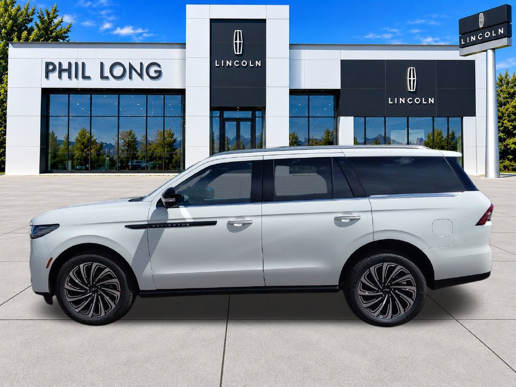New 2026 Lincoln Navigator Black Label AWD/4WD image 4