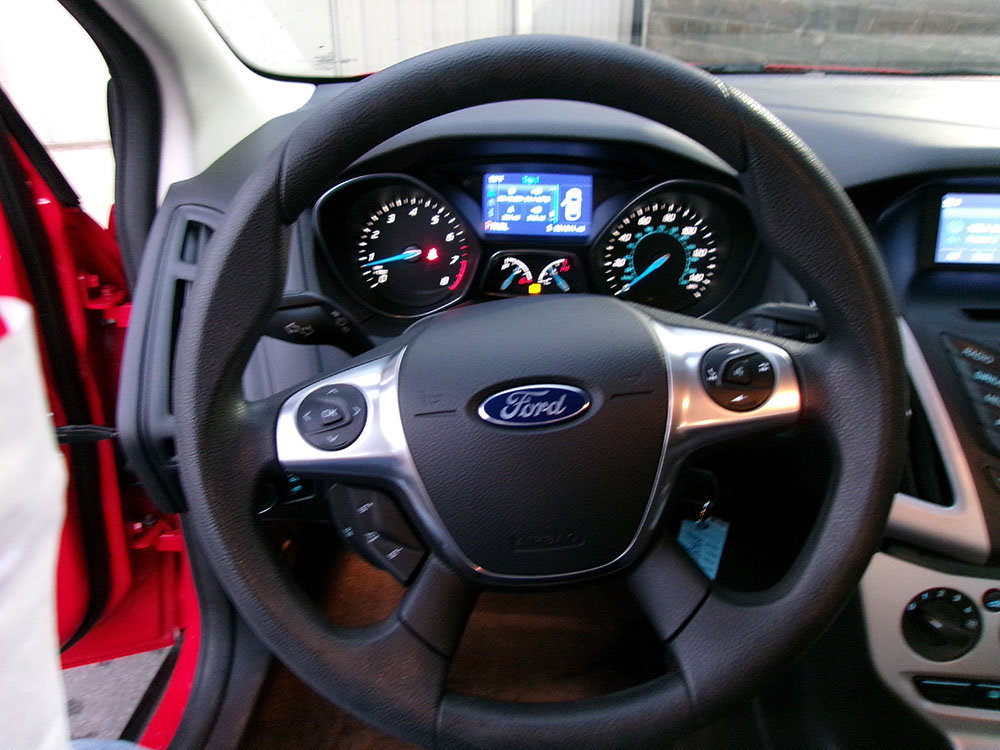 Used 2014 Ford Focus SE FWD image 16