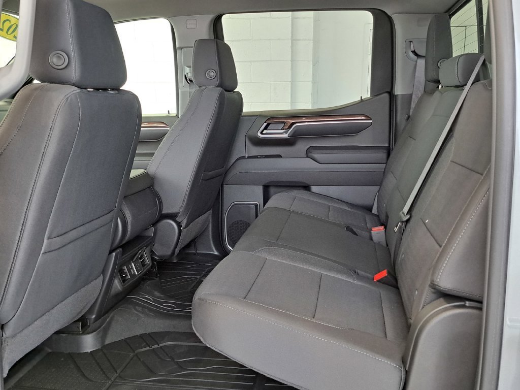 New 2026 Chevrolet Silverado 1500 LT w/ All Star Edition Plus AWD/4WD image 13