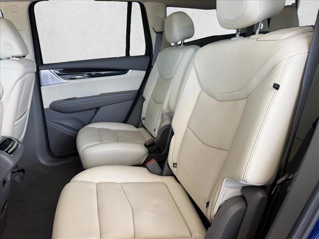 Used 2024 Cadillac XT6 Premium Luxury w/ Technology Package FWD image 10