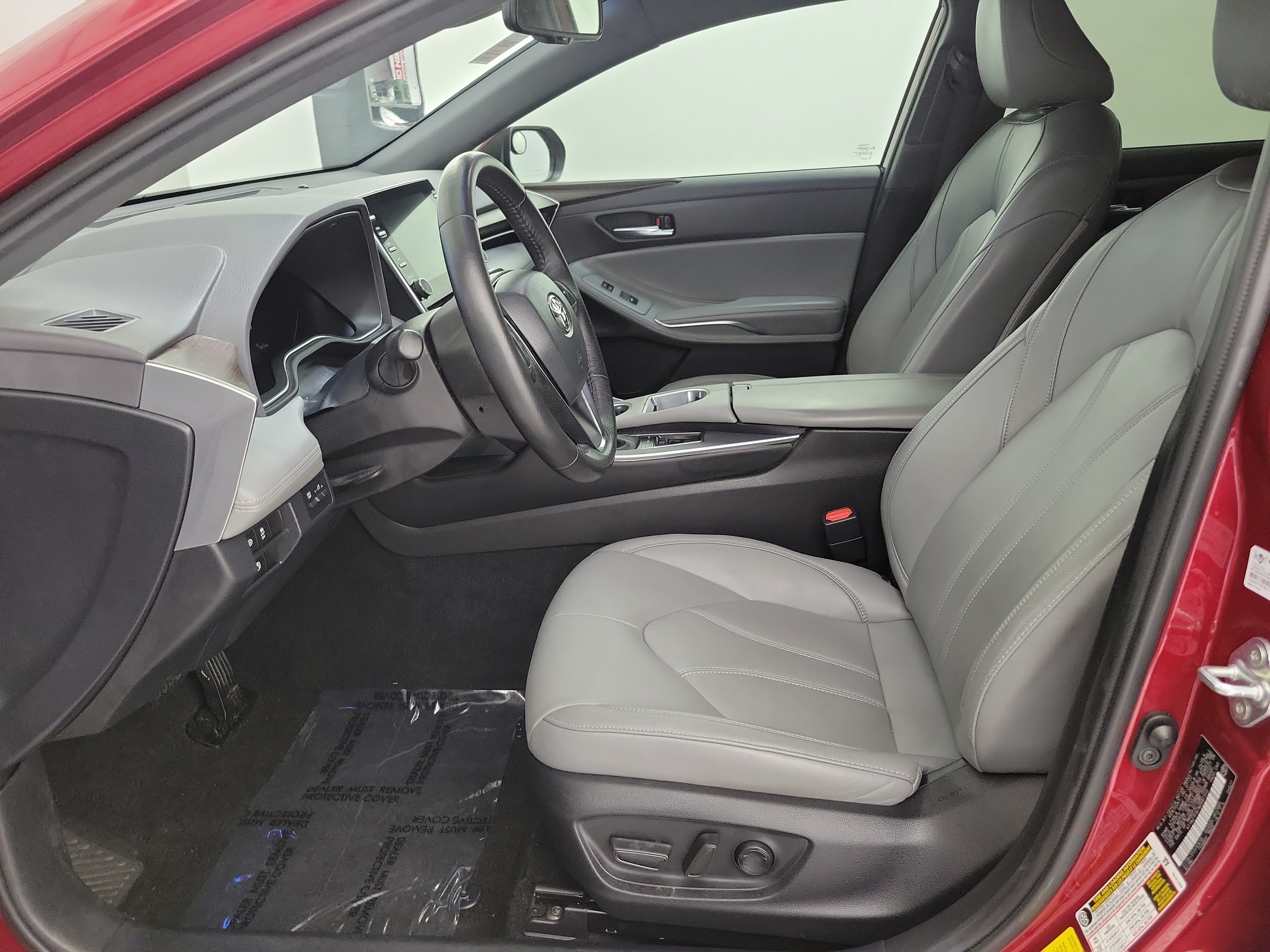 Certified 2022 Toyota Avalon XLE w/ Moonroof Package FWD image 16