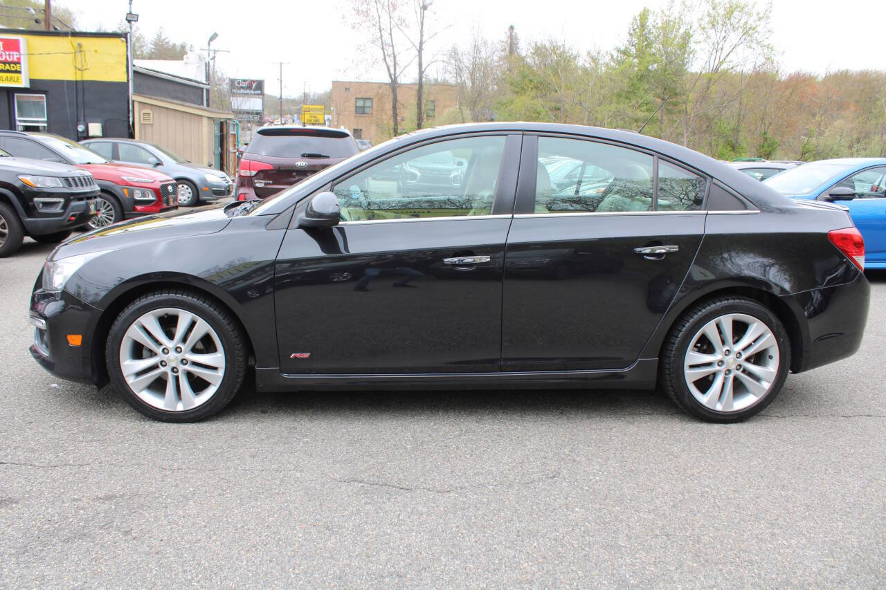 Used 2015 Chevrolet Cruze LTZ w/ Sun, Sound and Sport Package FWD image 12