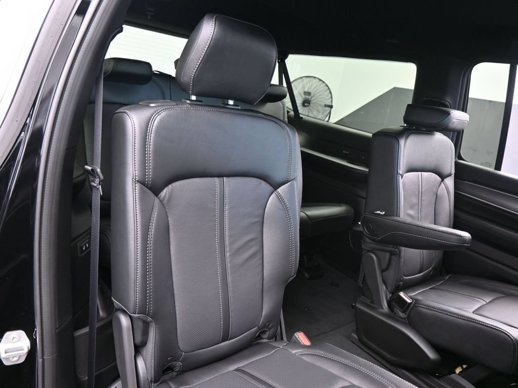 New 2026 Jeep Grand Wagoneer L Limited AWD/4WD image 39