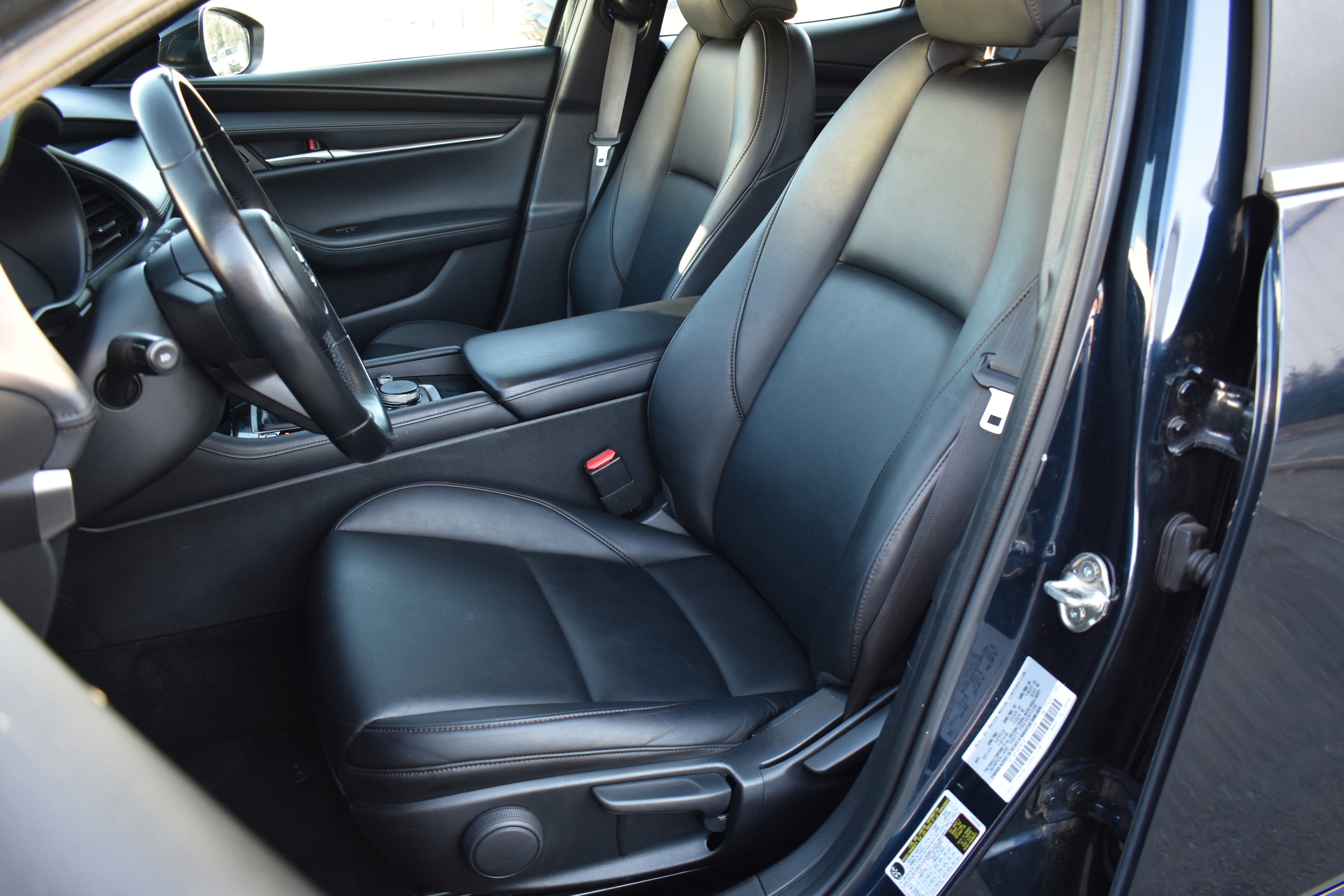 Used 2024 MAZDA MAZDA3 s image 25