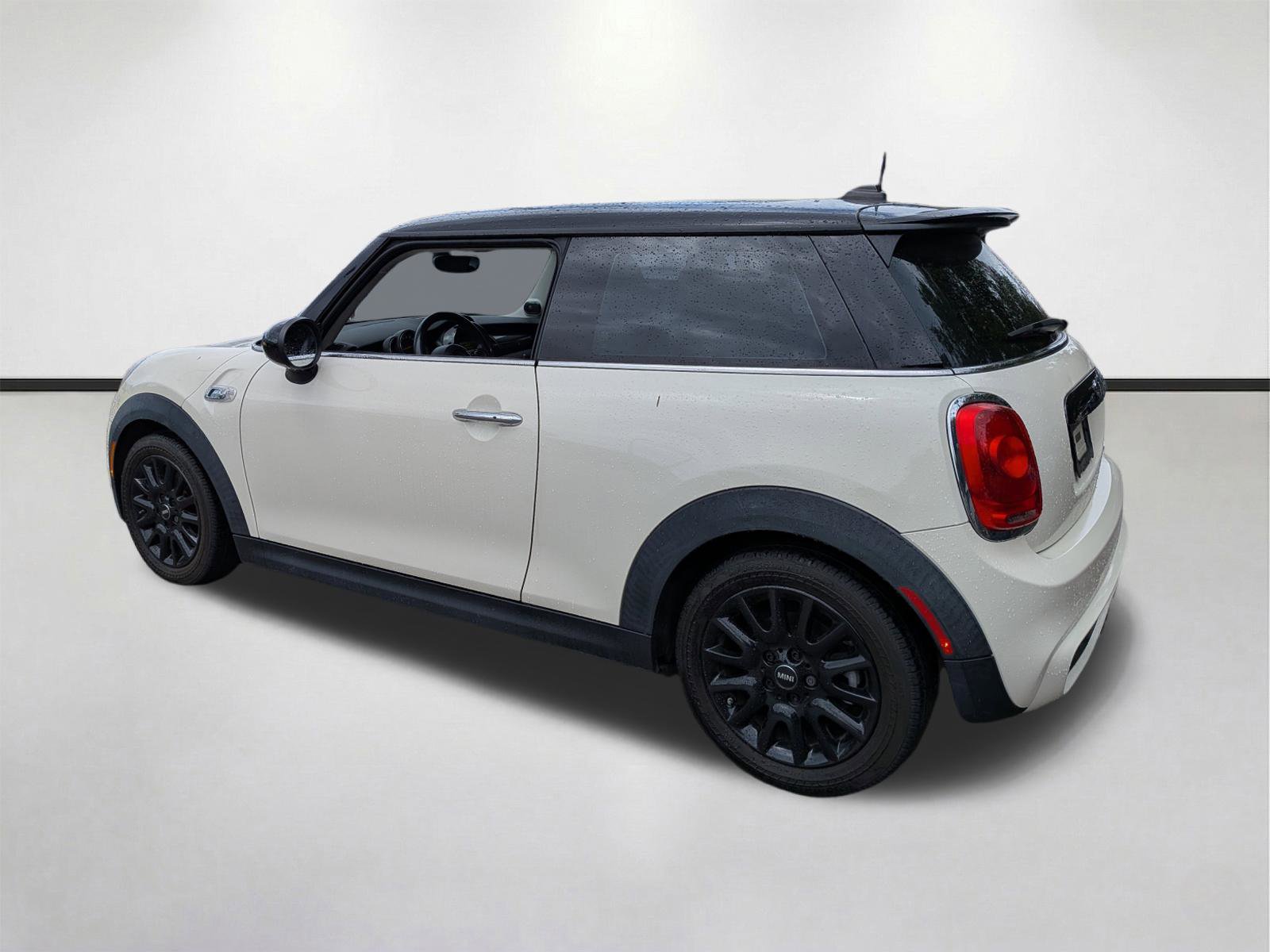 Used 2017 MINI Cooper S FWD image 6