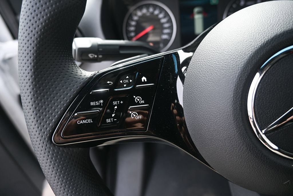 Used 2025 Mercedes-Benz Sprinter 2500 image 10