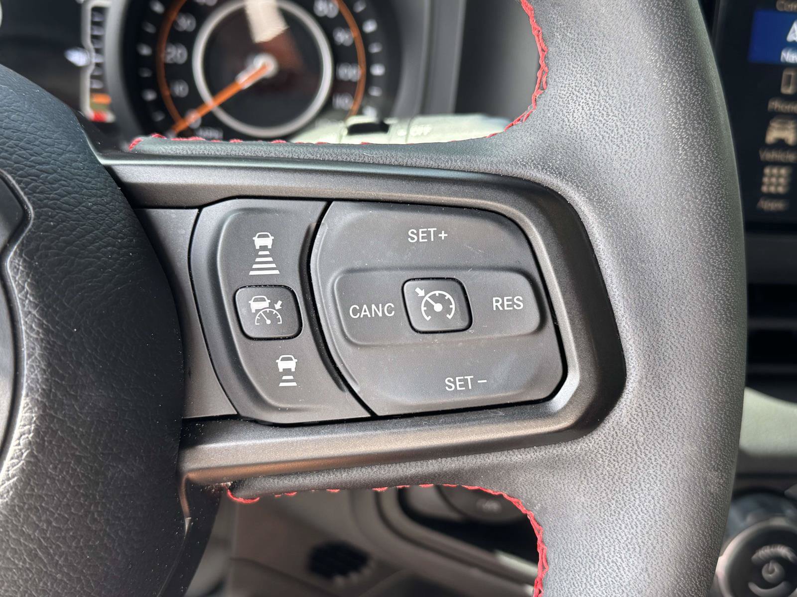 Used 2024 Jeep Wrangler Unlimited Rubicon w/ Technology Group AWD/4WD image 24