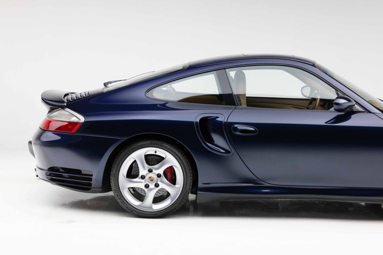 Used 2001 Porsche 911 Turbo AWD/4WD image 25