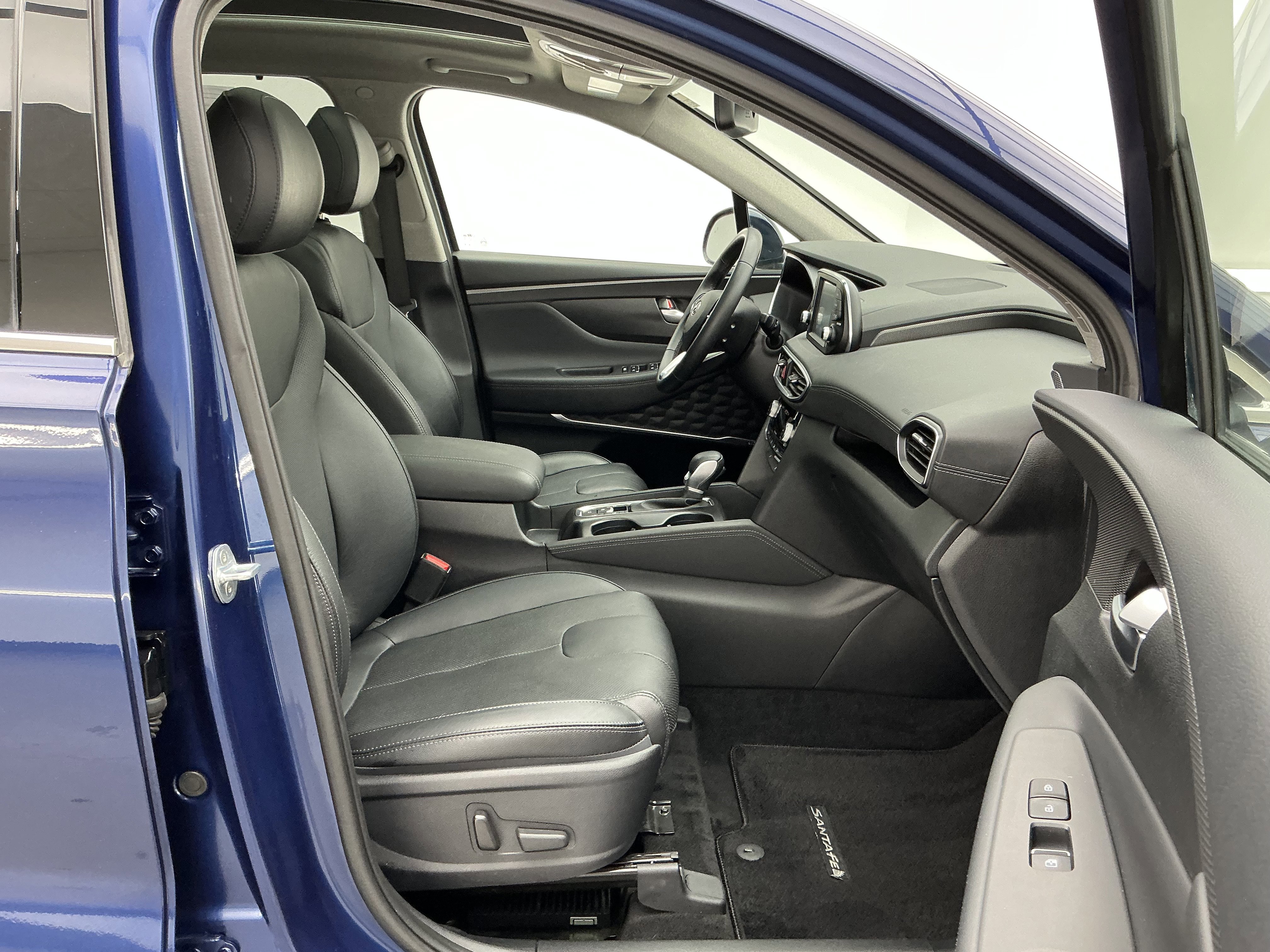 Used 2019 Hyundai Santa Fe Limited image 26