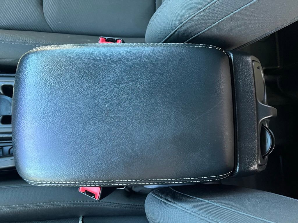 Used 2020 Jeep Wrangler Unlimited Sahara image 28