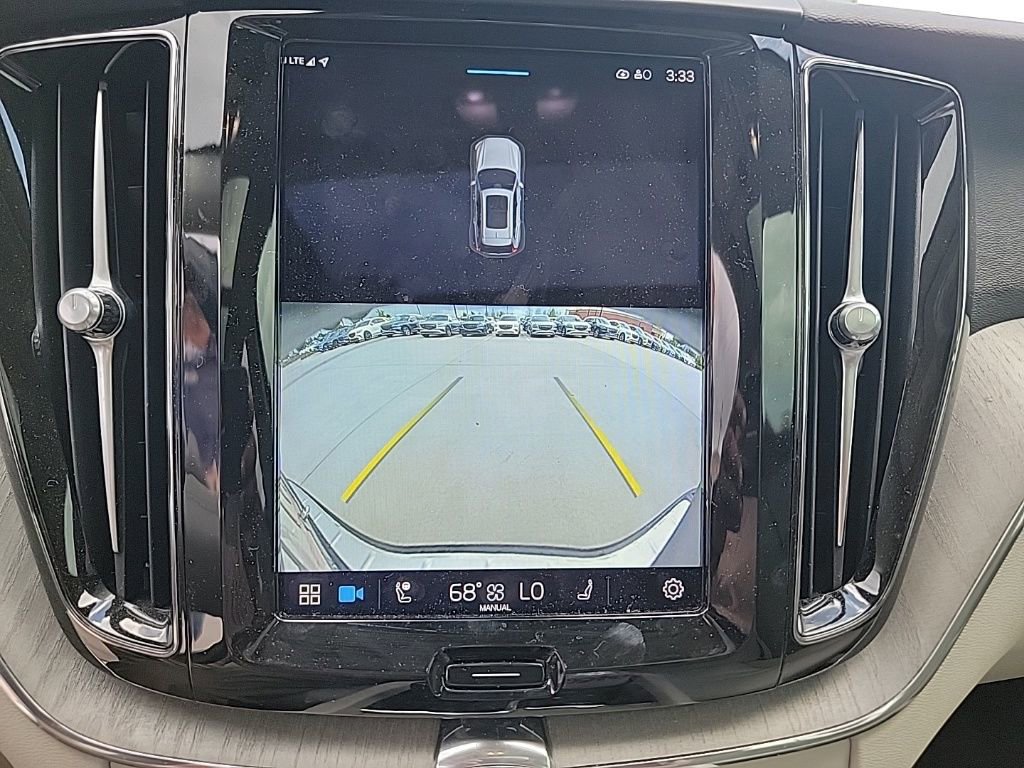 Used 2023 Volvo XC60 B5 Plus w/ Climate Package image 12