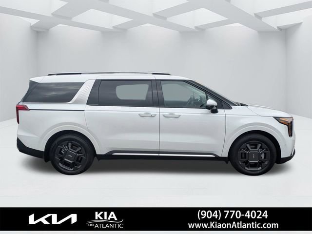 Used 2026 Kia Carnival SX FWD image 2