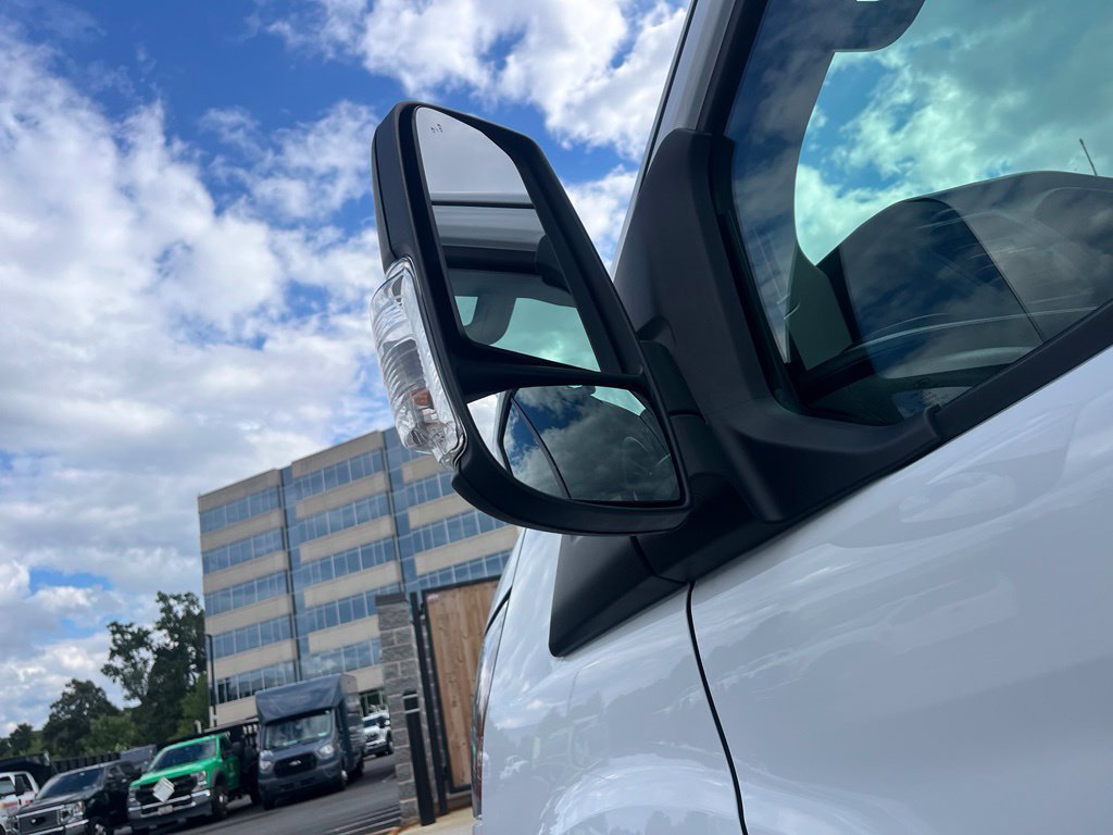 Used 2025 Ford Transit 350 XLT RWD image 31