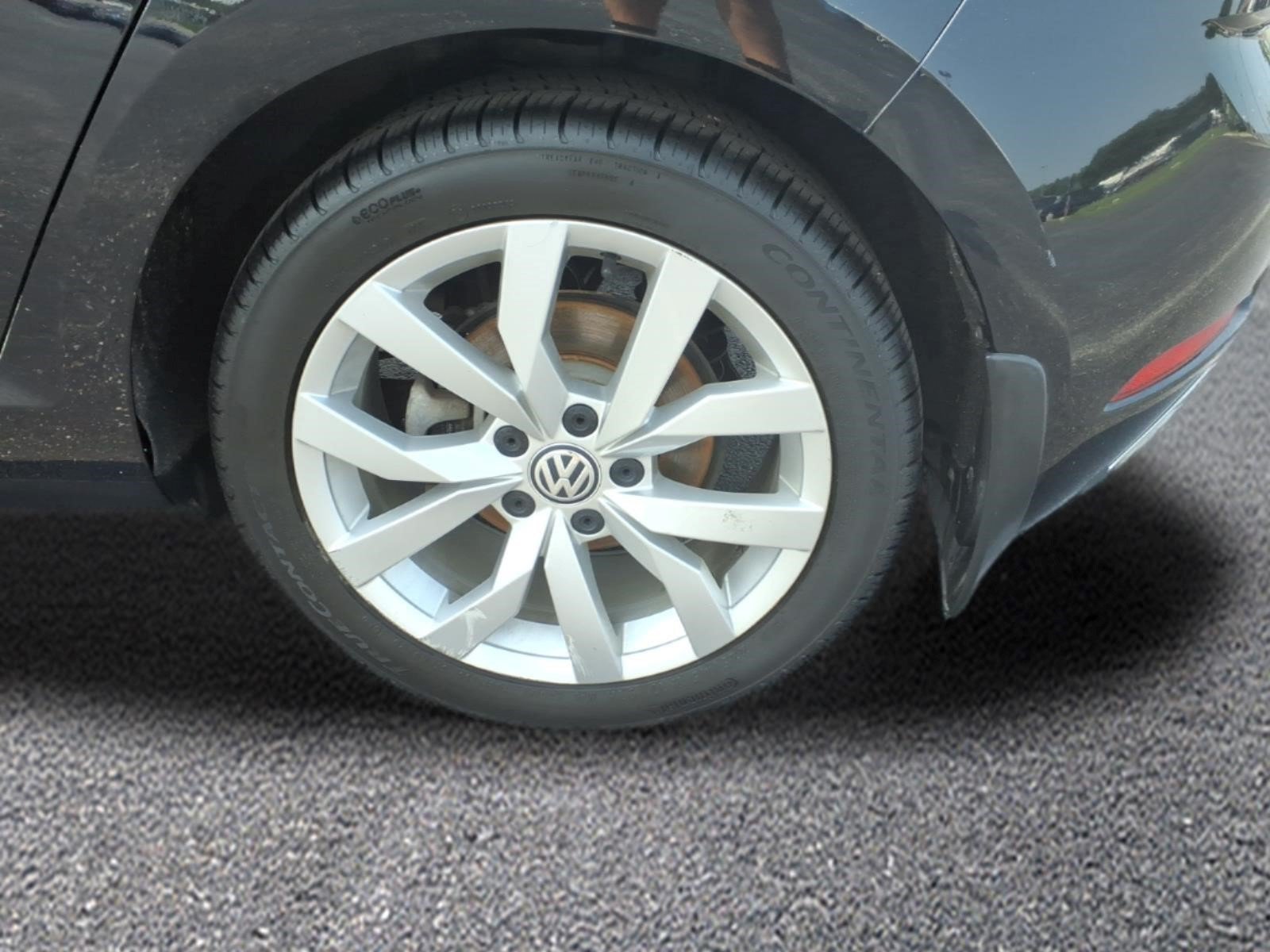 Used 2019 Volkswagen Golf SE FWD image 9