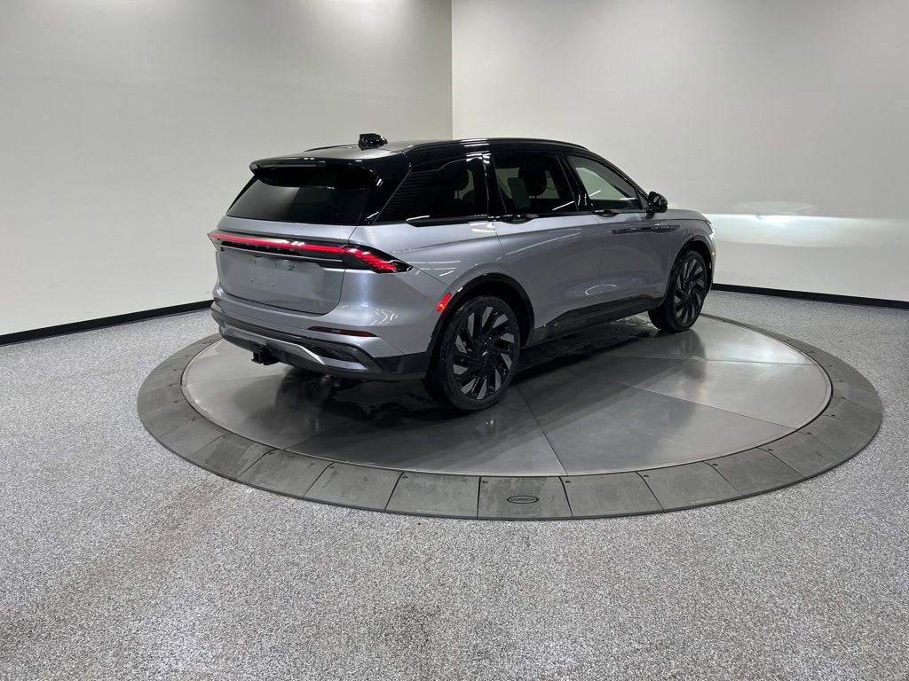 New 2026 Lincoln Nautilus Reserve w/ Jet Appearance Package image 5