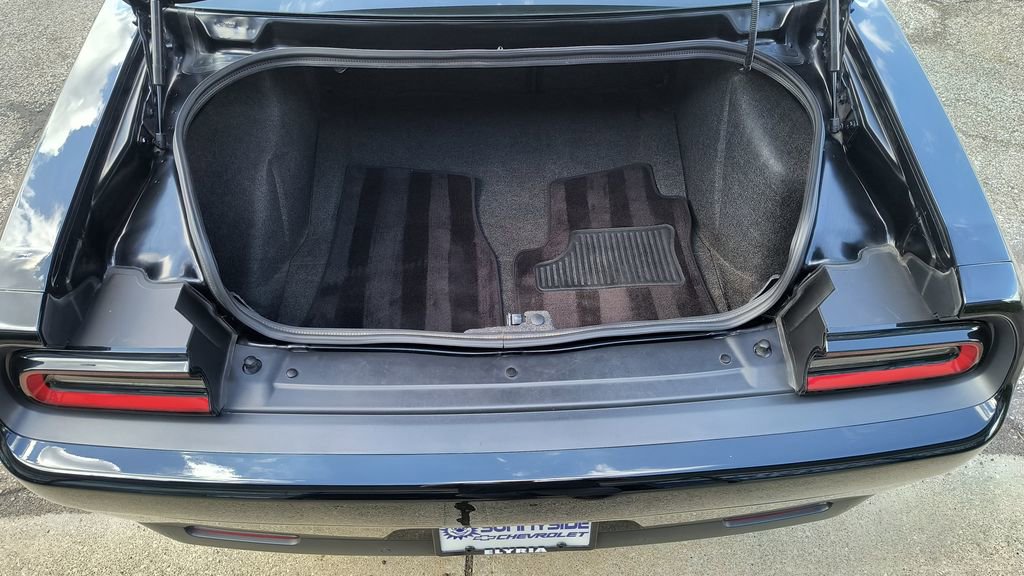 Used 2017 Dodge Challenger SRT Hellcat image 11