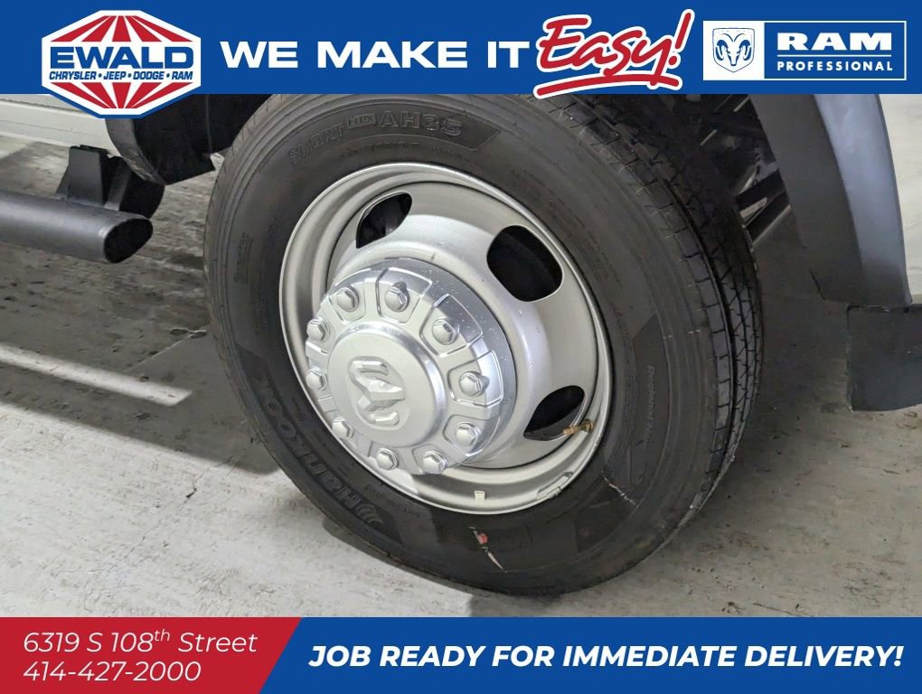 New 2024 RAM 4500 Tradesman image 9