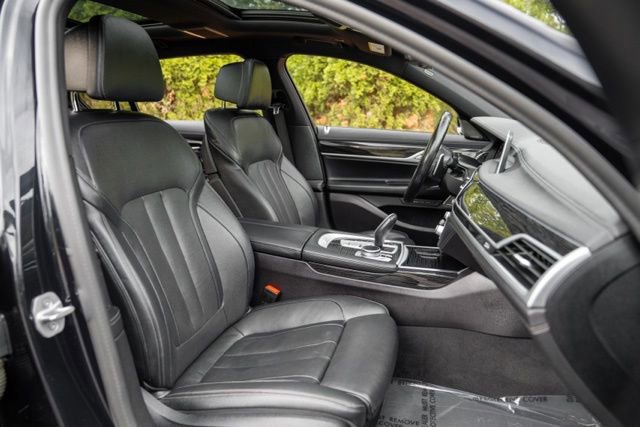 Used 2021 BMW 740i xDrive w/ M Sport Package AWD/4WD image 36
