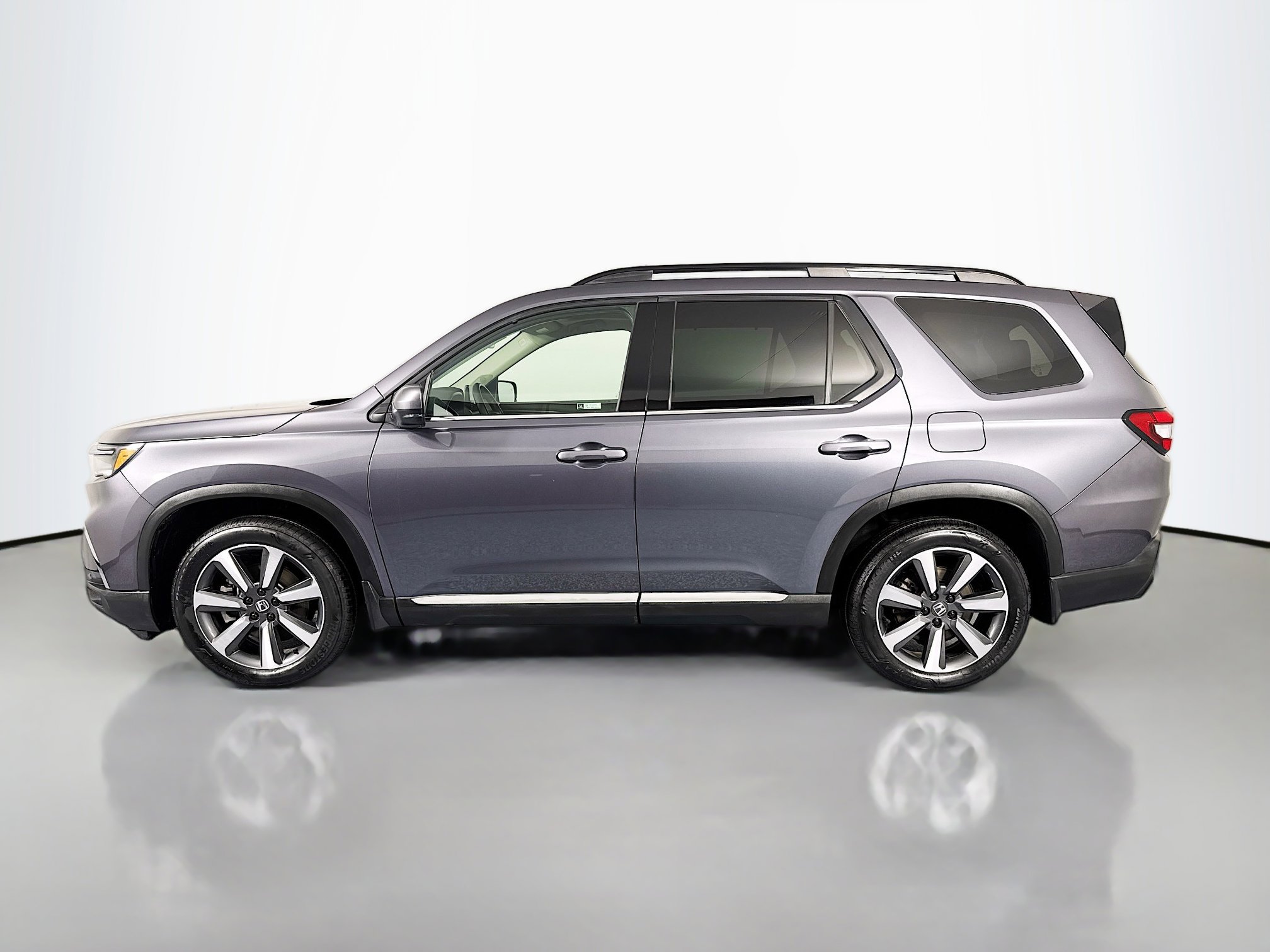 Certified 2023 Honda Pilot Touring image 8