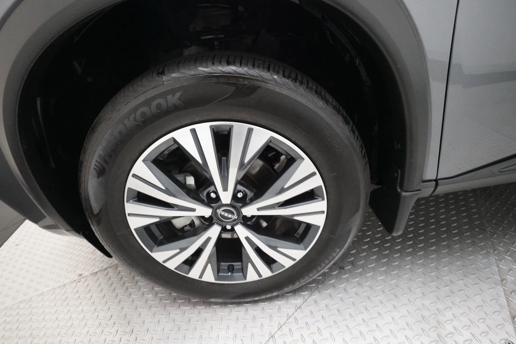 Certified 2023 Nissan Rogue SV image 26