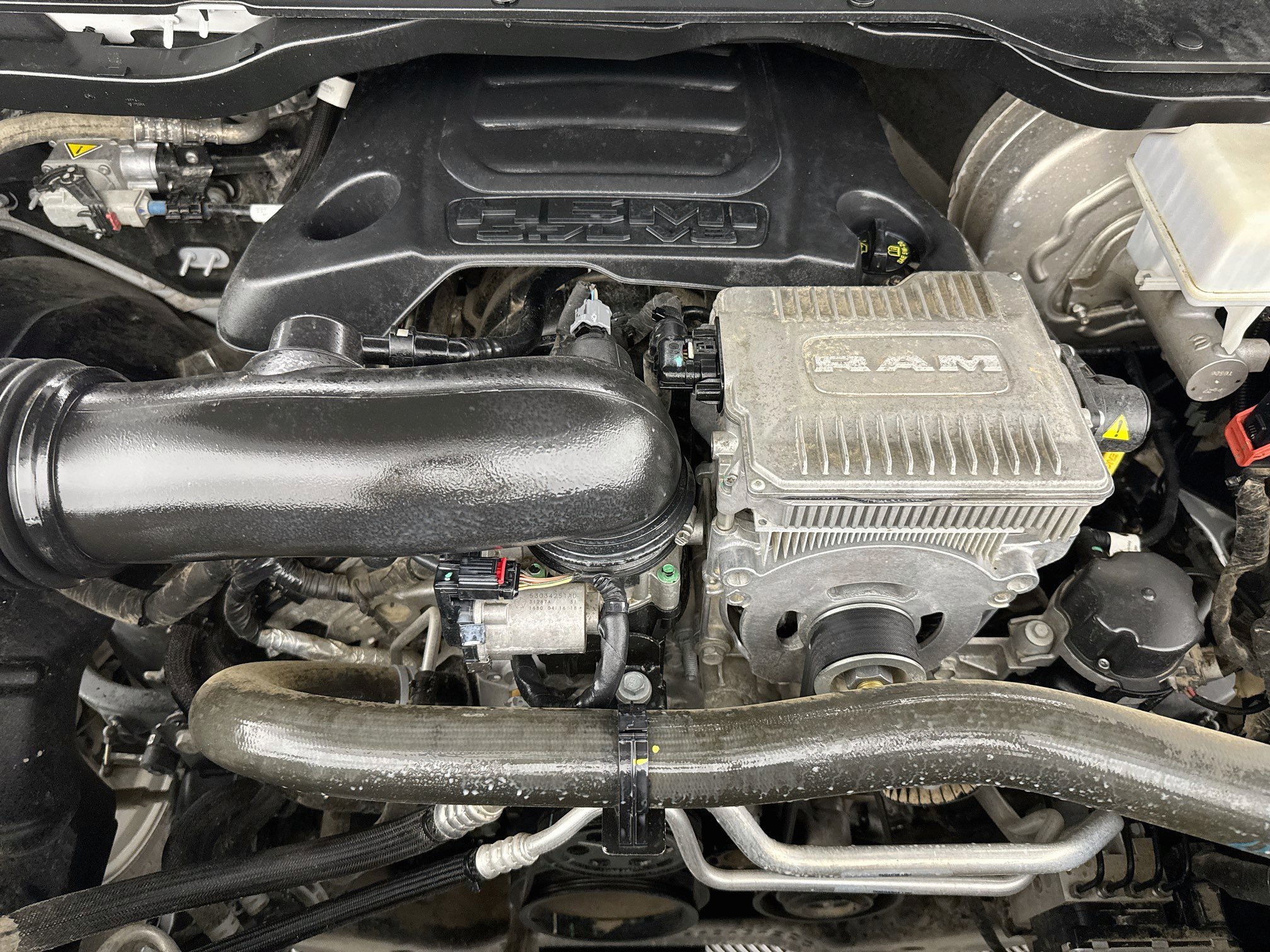 Used 2020 RAM 1500 Laramie AWD/4WD image 37