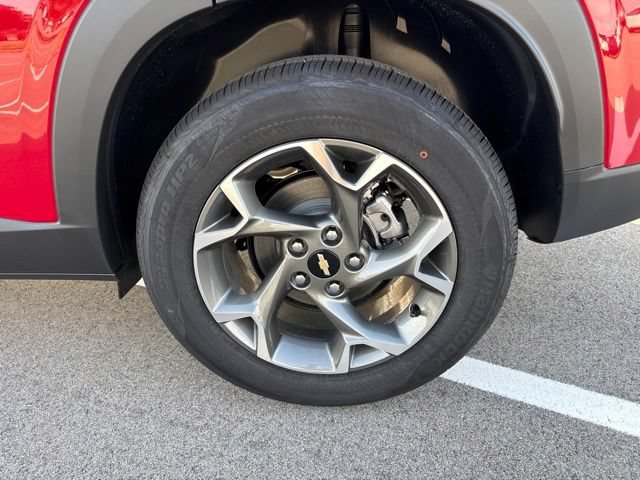New 2026 Chevrolet Trax LT w/ Driver Confidence Package FWD image 10