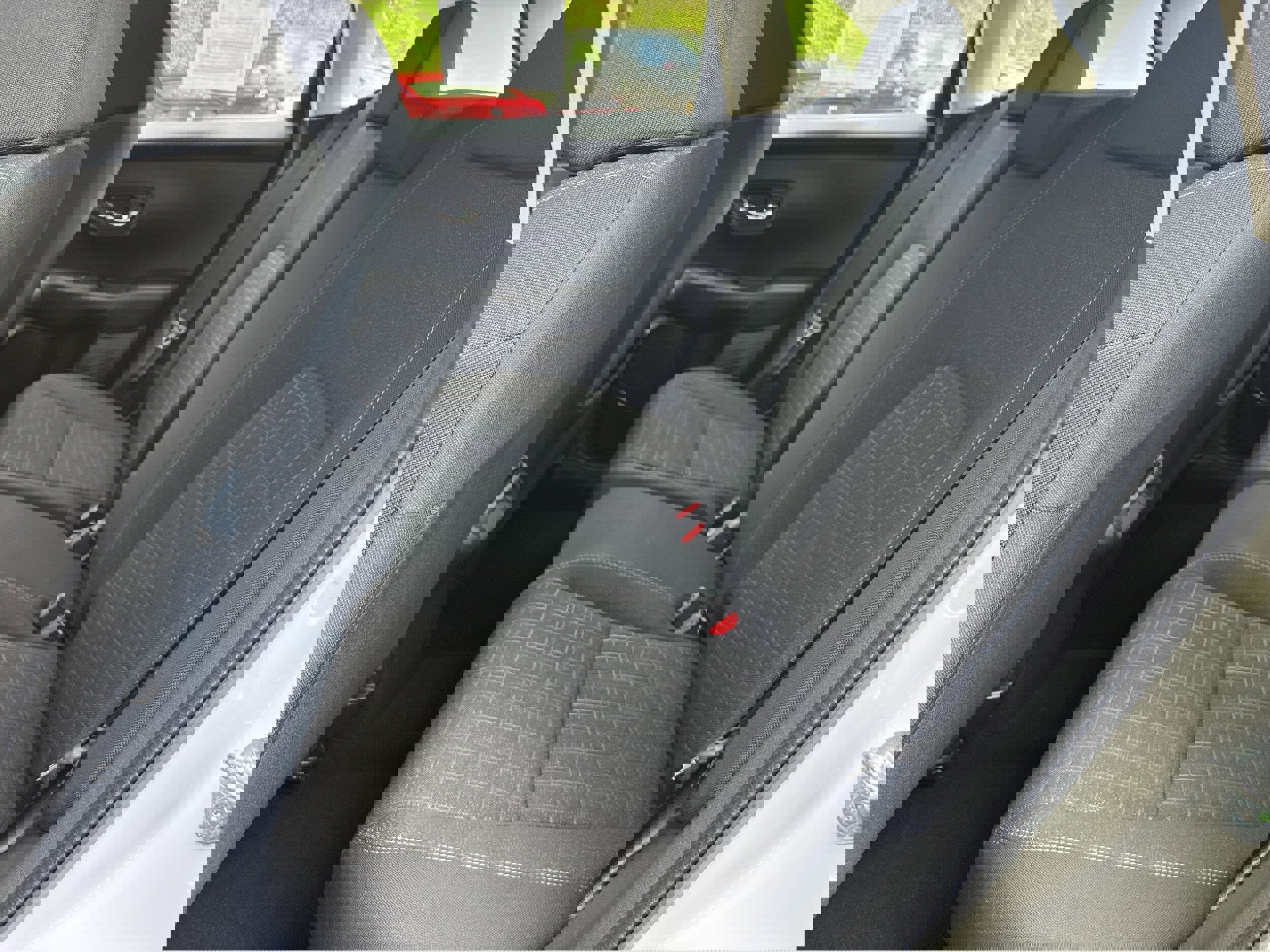 Used 2023 Honda HR-V LX image 8