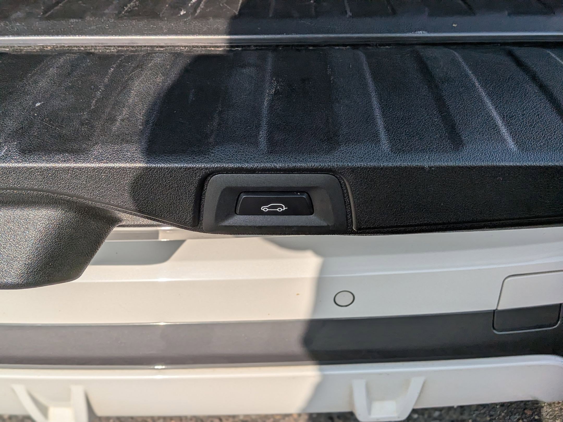 Used 2021 BMW X5 xDrive40i w/ M Sport Package image 32