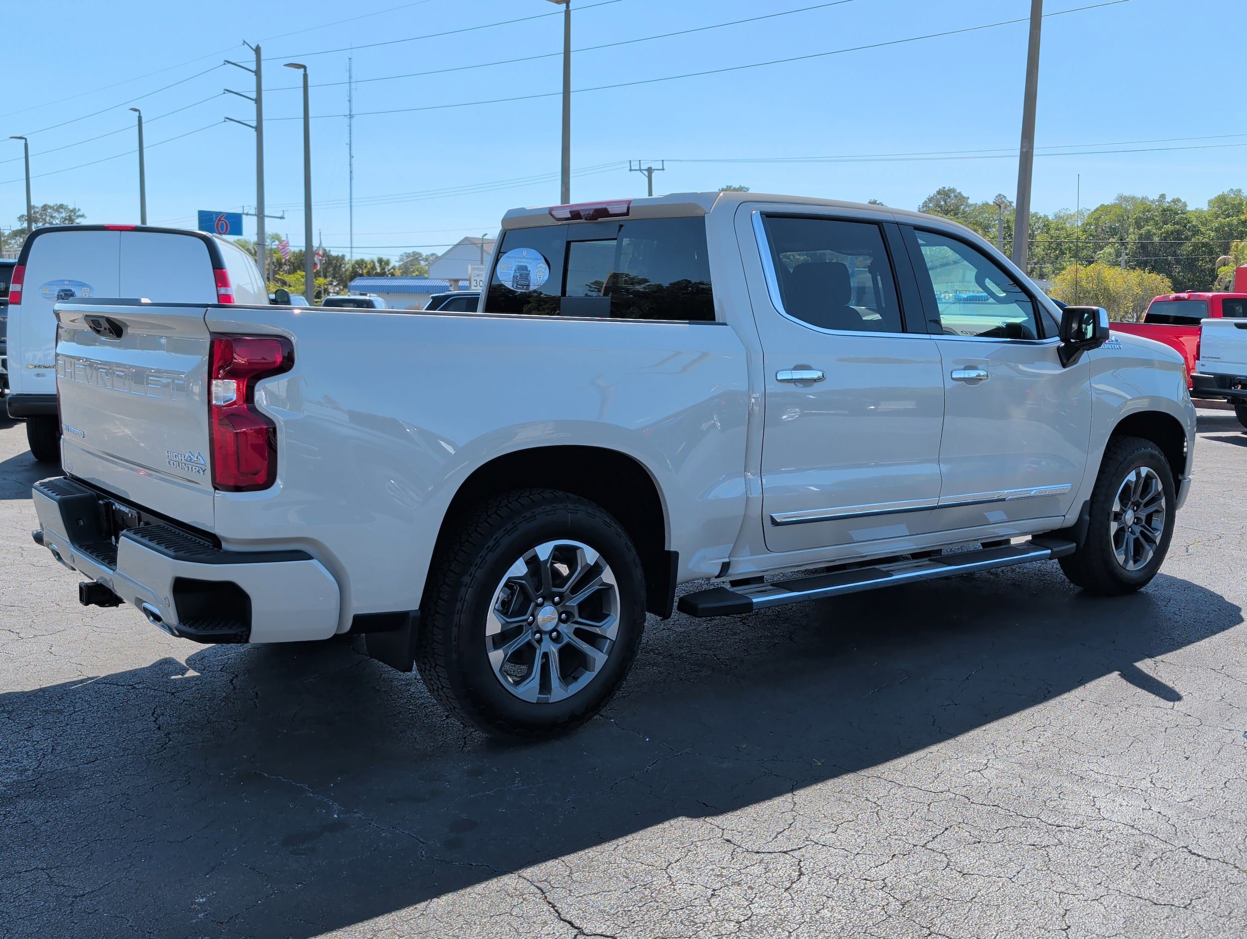 New 2026 Chevrolet Silverado 1500 High Country w/ Technology Package AWD/4WD image 4