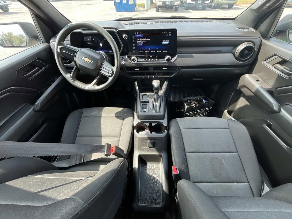Used 2023 Chevrolet Colorado W/T image 13