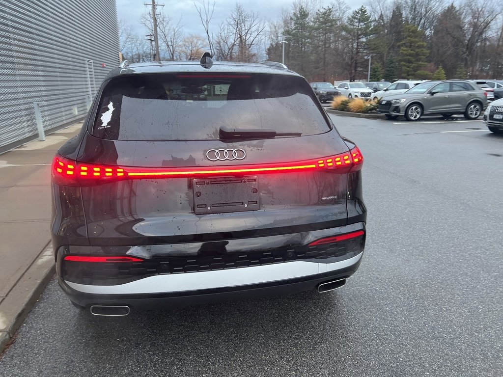 Certified 2025 Audi Q5 Premium Plus image 31