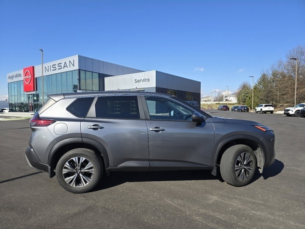 Used 2023 Nissan Rogue SV image 12