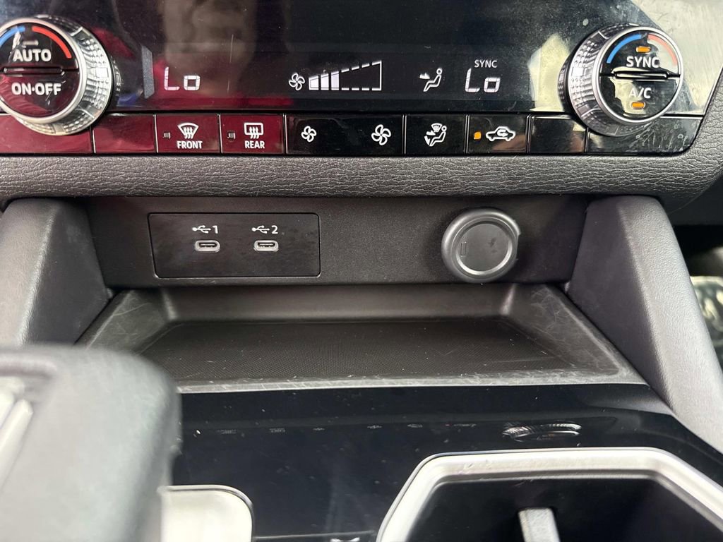 Used 2025 Mitsubishi Outlander ES image 29