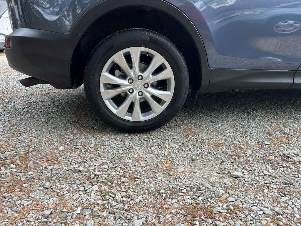 Used 2013 Toyota RAV4 Limited AWD/4WD image 19